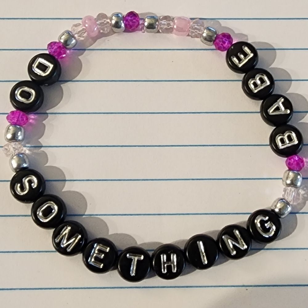 Taylor Swift Friendship Bracelet